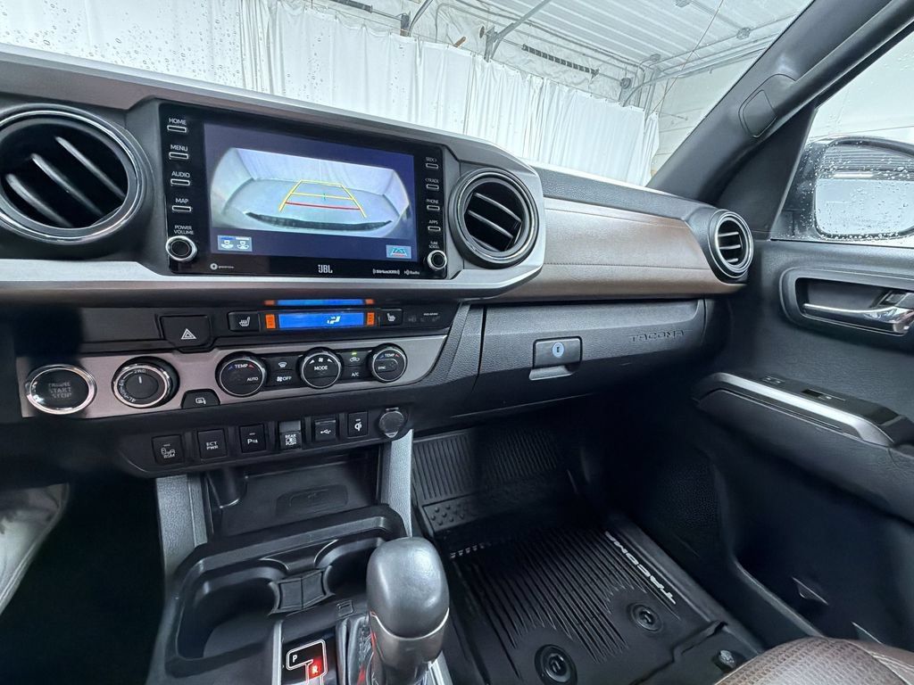 Certified 2021 Toyota Tacoma Limited AWD/4WD image 14