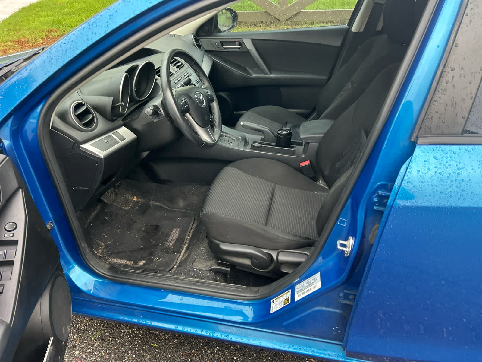 Used 2012 MAZDA MAZDA3 i Touring FWD image 4