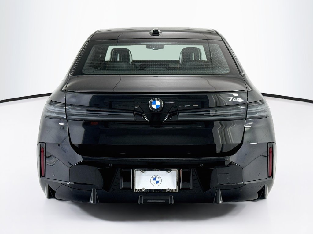 New 2027 BMW 740i w/ Premier Package RWD image 6