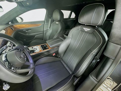 Used 2022 Bentley Flying Spur V8 AWD/4WD image 36