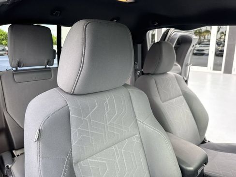 Used 2019 Toyota Tacoma TRD Sport AWD/4WD image 45