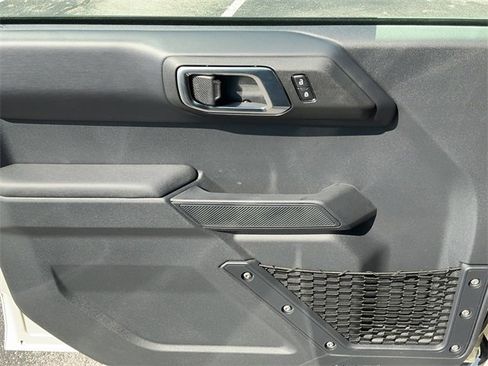 New 2025 Ford Bronco Badlands image 11