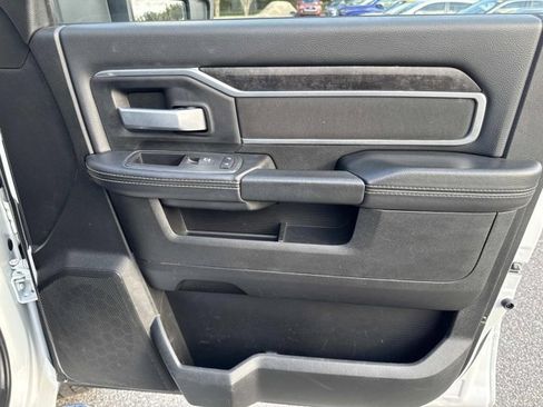 Used 2024 RAM 2500 Big Horn image 17