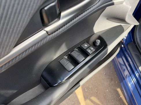 Used 2025 Toyota Camry SE FWD image 15