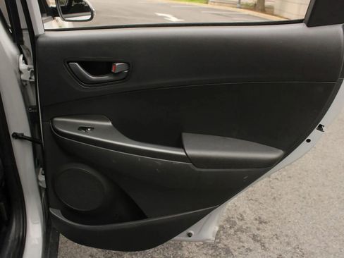 Used 2022 Hyundai Kona SEL image 23