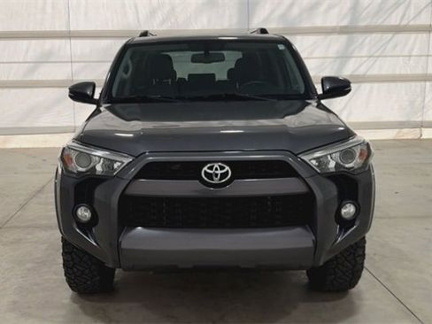 Used 2019 Toyota 4Runner SR5 image 3