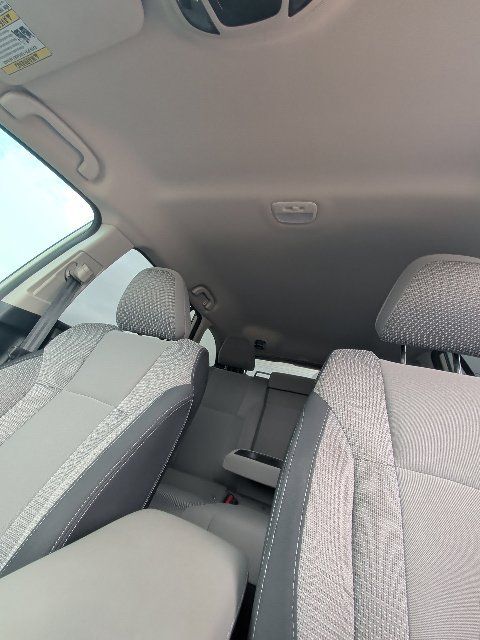 Used 2023 Subaru Outback Premium AWD/4WD image 13