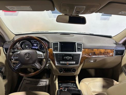 Used 2014 Mercedes-Benz GL 450 4MATIC image 19