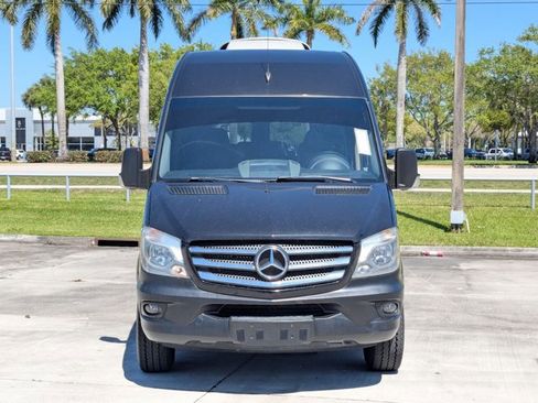Used 2015 Mercedes-Benz Sprinter 2500 image 2