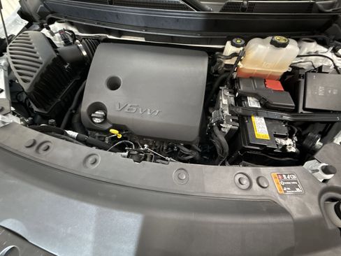 Used 2024 Buick Enclave Premium image 29