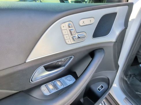 Used 2024 Mercedes-Benz GLE 350 4MATIC image 19