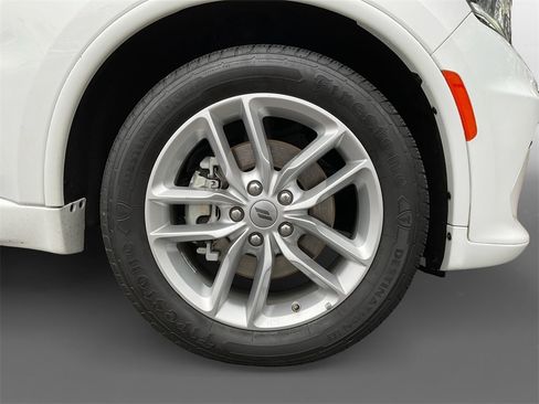 Used 2023 Dodge Durango GT image 16