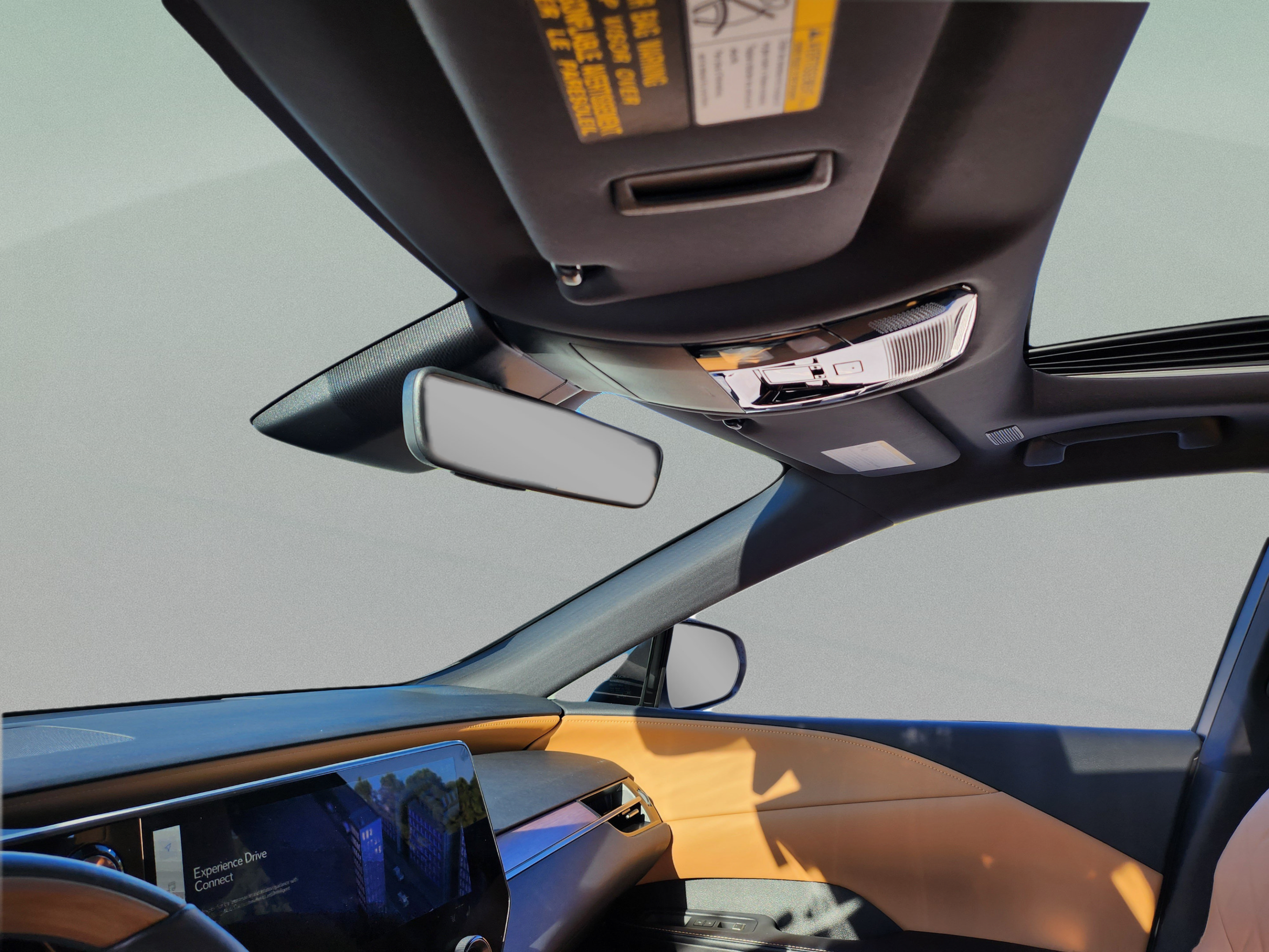 Used 2025 Lexus RX 350 Premium w/ Accessory Package (Z1) FWD image 16