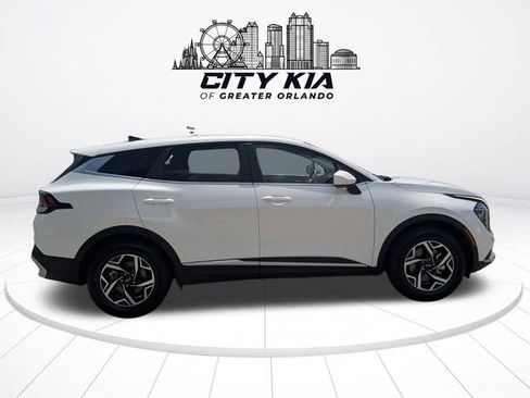 Certified 2024 Kia Sportage LX FWD image 8