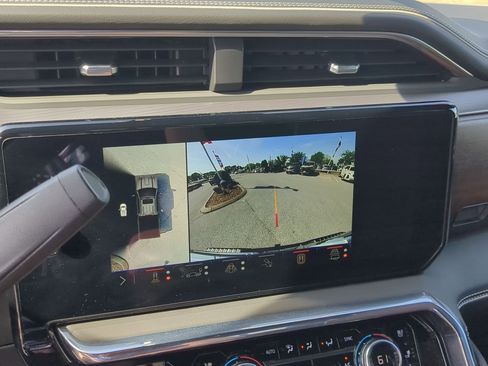 Used 2025 GMC Sierra 2500 Denali Ultimate w/ Max Trailering Package image 17