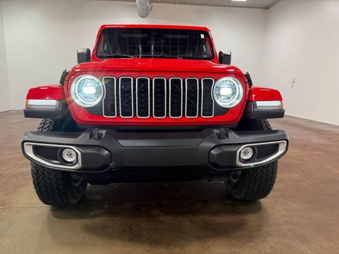 Used 2024 Jeep Wrangler Unlimited Sahara w/ Safety Group AWD/4WD image 40