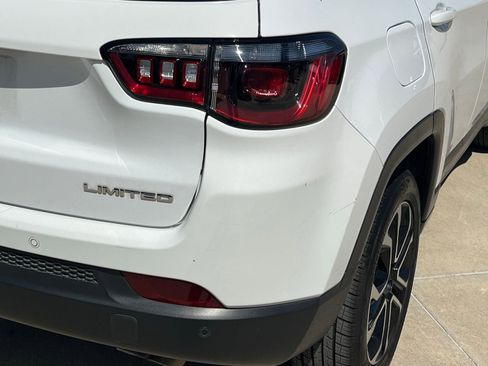 Used 2022 Jeep Compass Limited image 14