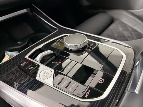 New 2026 BMW X5 sDrive40i RWD image 17
