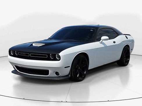 Used 2019 Dodge Challenger R/T w/ Plus Package RWD image 8