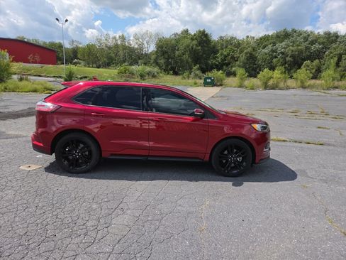 Used 2019 Ford Edge ST w/ Equipment Group 401A AWD/4WD image 4