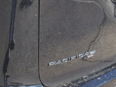 New 2026 Chrysler Pacifica Limited w/ S Appearance Package image 24