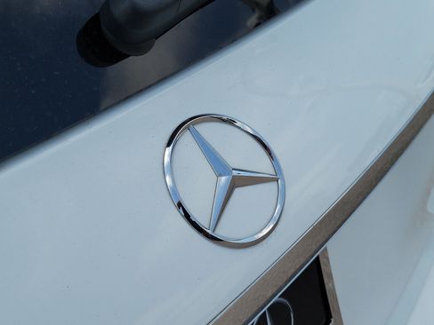 Used 2025 Mercedes-Benz GLE 350 4MATIC image 7