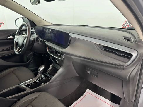 Used 2024 Buick Encore GX Preferred w/ Comfort Package AWD/4WD image 12