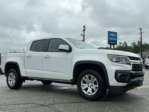 Used 2021 Chevrolet Colorado LT AWD/4WD image 3