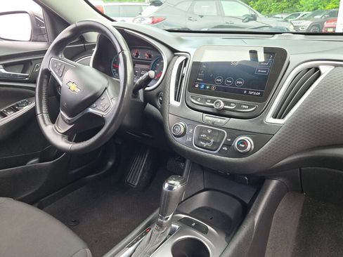 Used 2020 Chevrolet Malibu RS FWD image 8