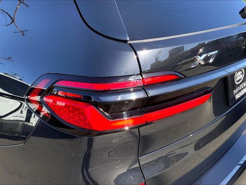 Used 2026 BMW X7 xDrive40i w/ M Sport Package image 26