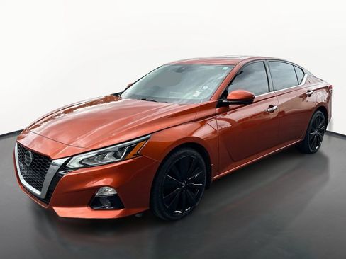 Used 2019 Nissan Altima 2.5 Platinum AWD/4WD image 7