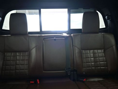 Used 2021 Nissan Titan Platinum Reserve w/ Moonroof Package image 57