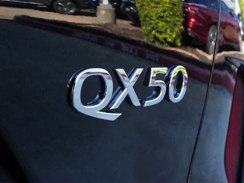 Certified 2025 INFINITI QX50 Luxe image 20