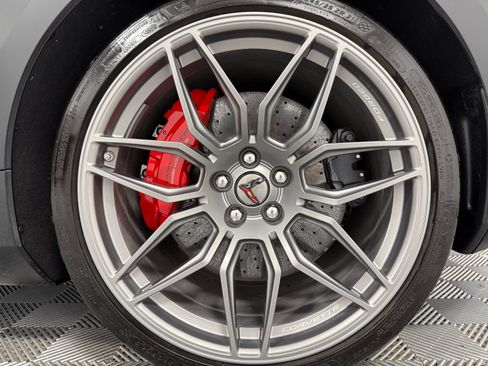 Used 2024 Chevrolet Corvette Z06 RWD image 43