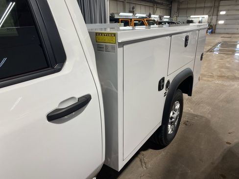 New 2026 GMC Sierra 2500 Pro w/ Convenience Package image 7