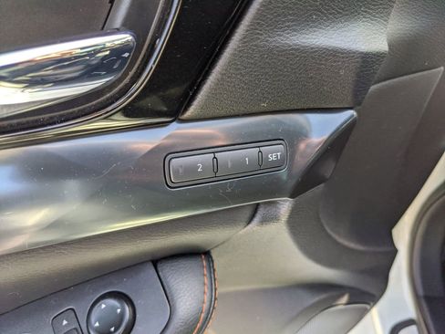 Used 2023 Nissan Maxima SR w/ Sport Mat Group image 19