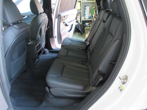 Used 2025 Audi Q7 3.0T Premium Plus w/ Premium Plus Package AWD/4WD image 49