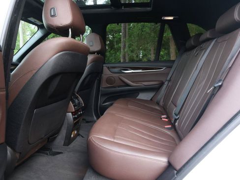 Used 2018 BMW X5 sDrive35i RWD image 19