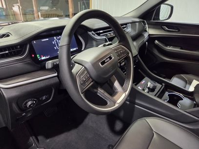 New 2025 Jeep Grand Cherokee L Limited w/ Black Appearance Package