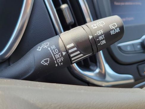 Used 2024 Chevrolet Equinox LT w/ LPO, Floor Liner Package FWD image 18