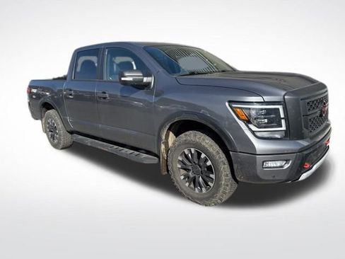 Used 2024 Nissan Titan PRO-4X w/ Pro-4x Convenience Package image 3