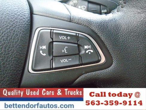 Used 2018 Ford Escape Titanium image 19