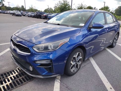 Used 2019 Kia Forte LXS FWD image 2
