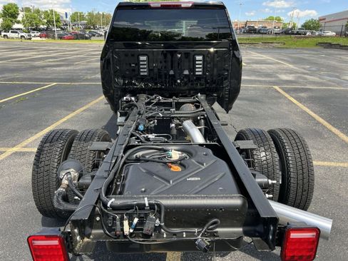 New 2026 Chevrolet Silverado 3500 W/T w/ WT Convenience Package AWD/4WD image 12