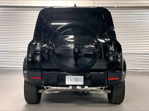 New 2026 Land Rover Defender 110 S image 5