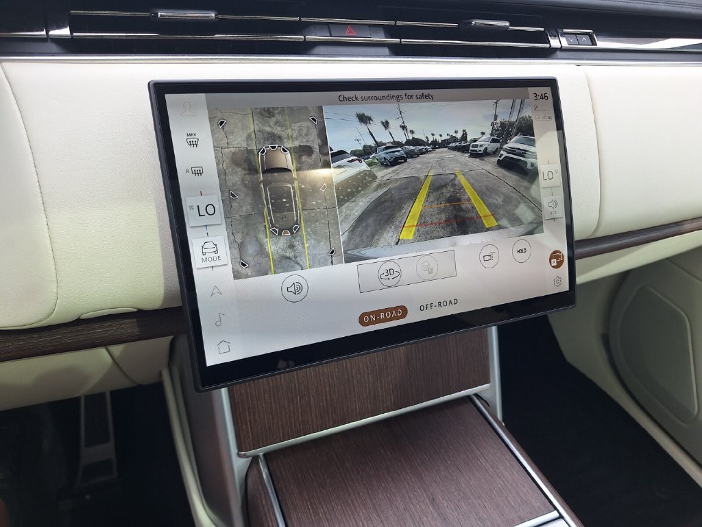 Used 2025 Land Rover Range Rover SE AWD/4WD image 20