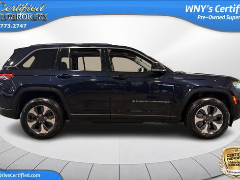 Used 2024 Jeep Grand Cherokee Limited 4xe AWD/4WD image 4