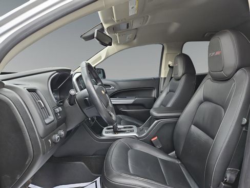 Used 2017 Chevrolet Colorado ZR2 image 9