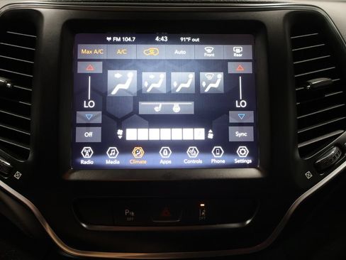 Used 2021 Jeep Cherokee Latitude Lux 80th Anniv w/ Quick Order Package 26U 80TH AWD/4WD image 30