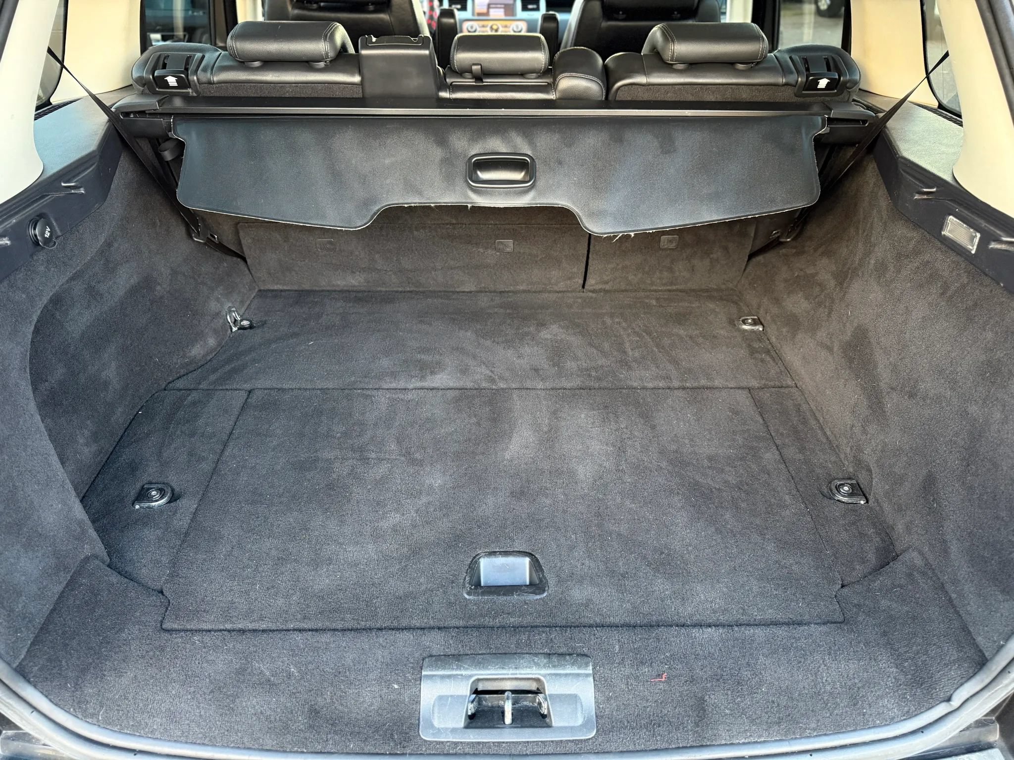 Used 2011 Land Rover Range Rover Sport HSE AWD/4WD image 27